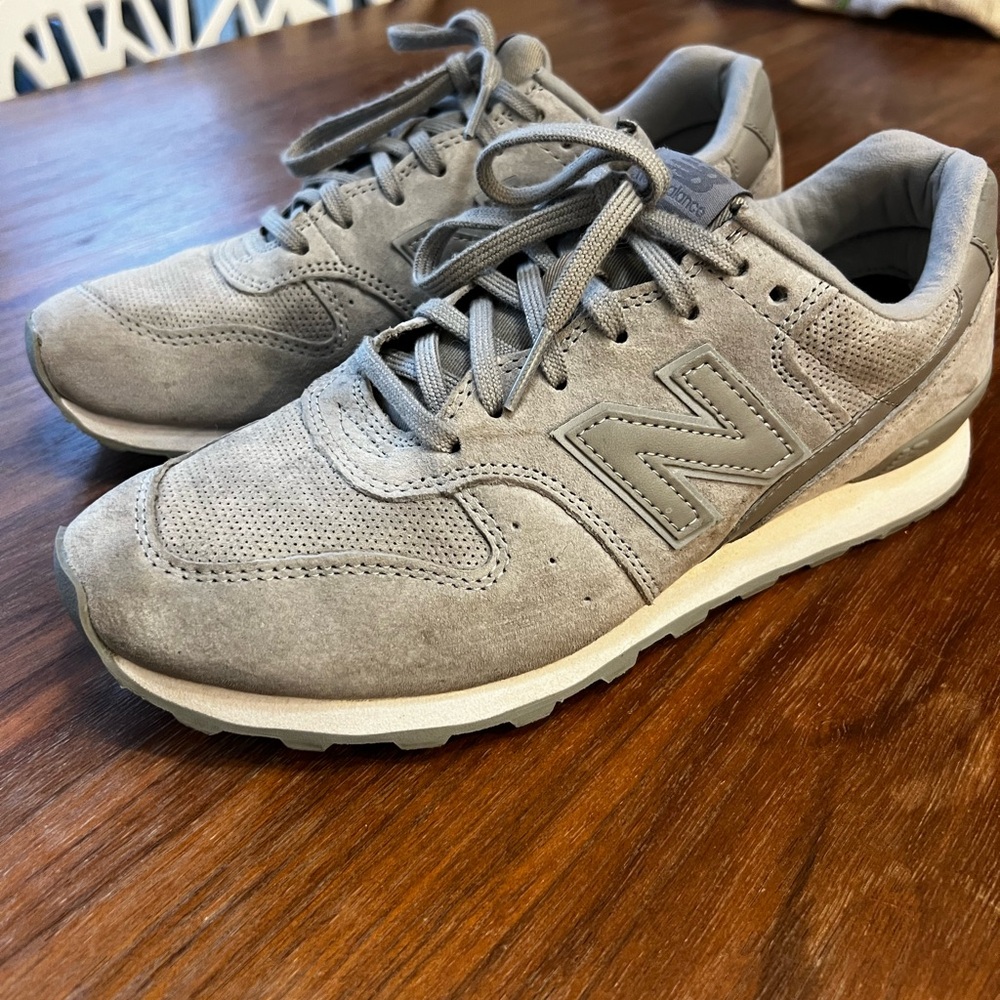 New Balance 696 Grey